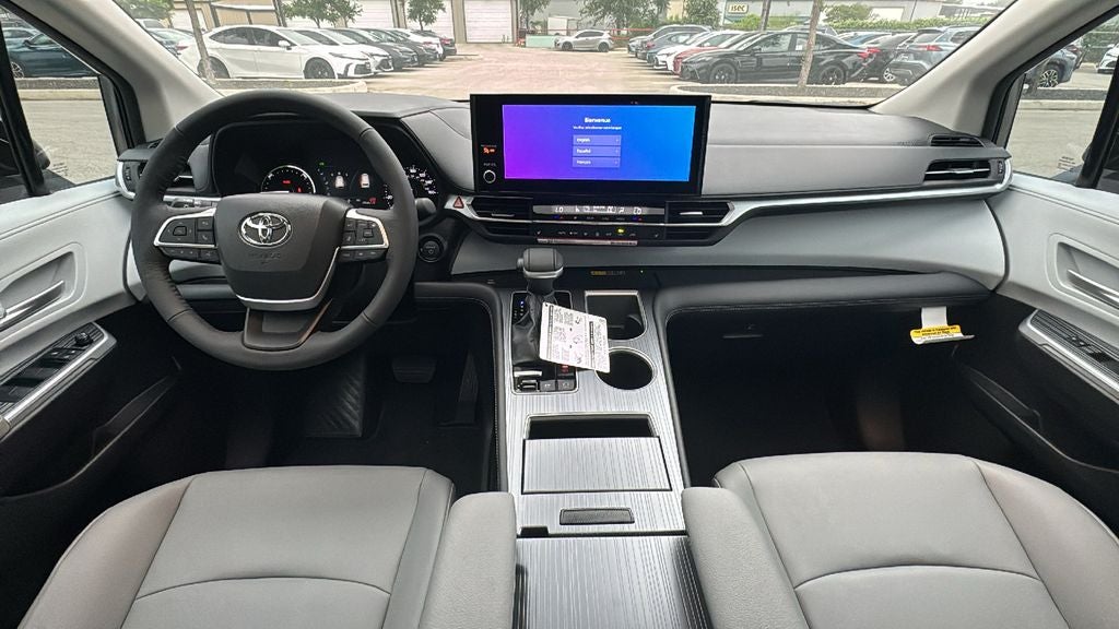 2026 Toyota Sienna XLE 8 Passenger
