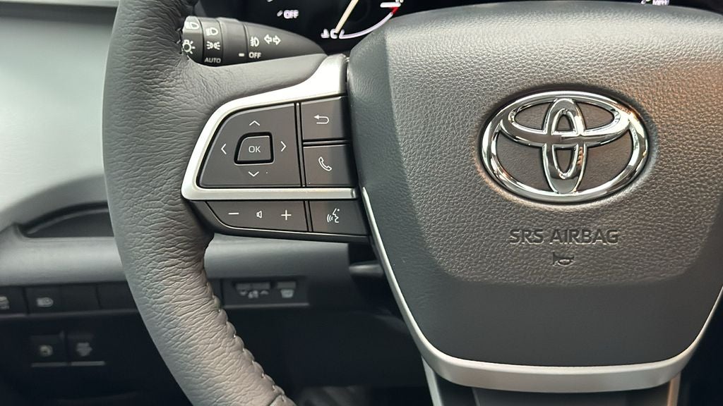 2026 Toyota Sienna XLE 8 Passenger