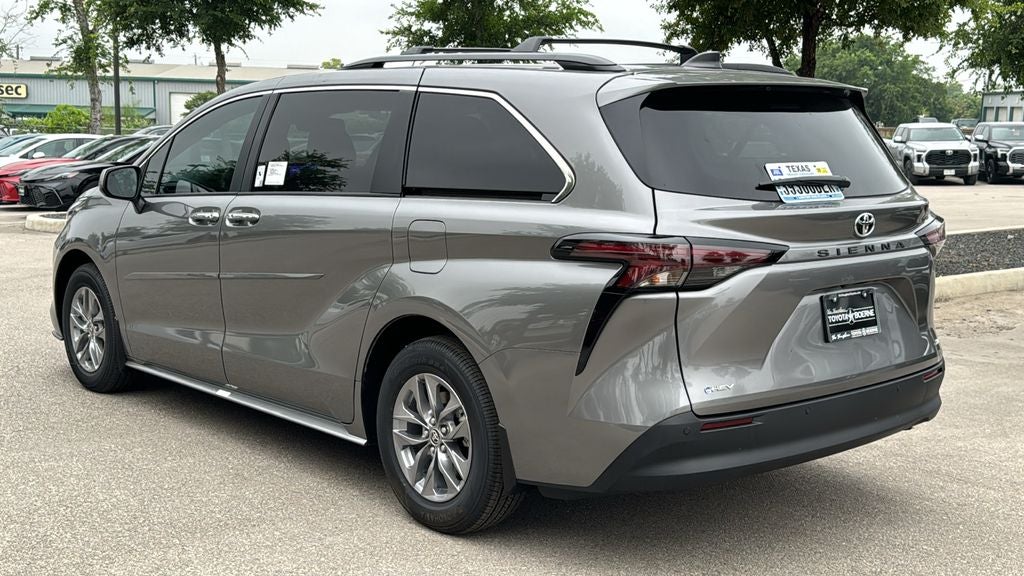 2026 Toyota Sienna XLE 8 Passenger
