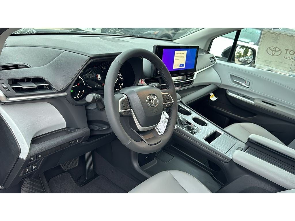 2026 Toyota Sienna XLE