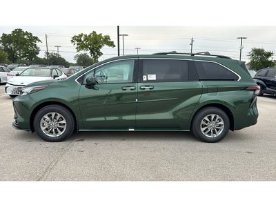 2026 Toyota Sienna XLE