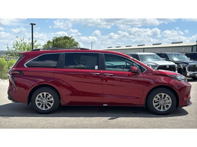 2026 Toyota Sienna XLE