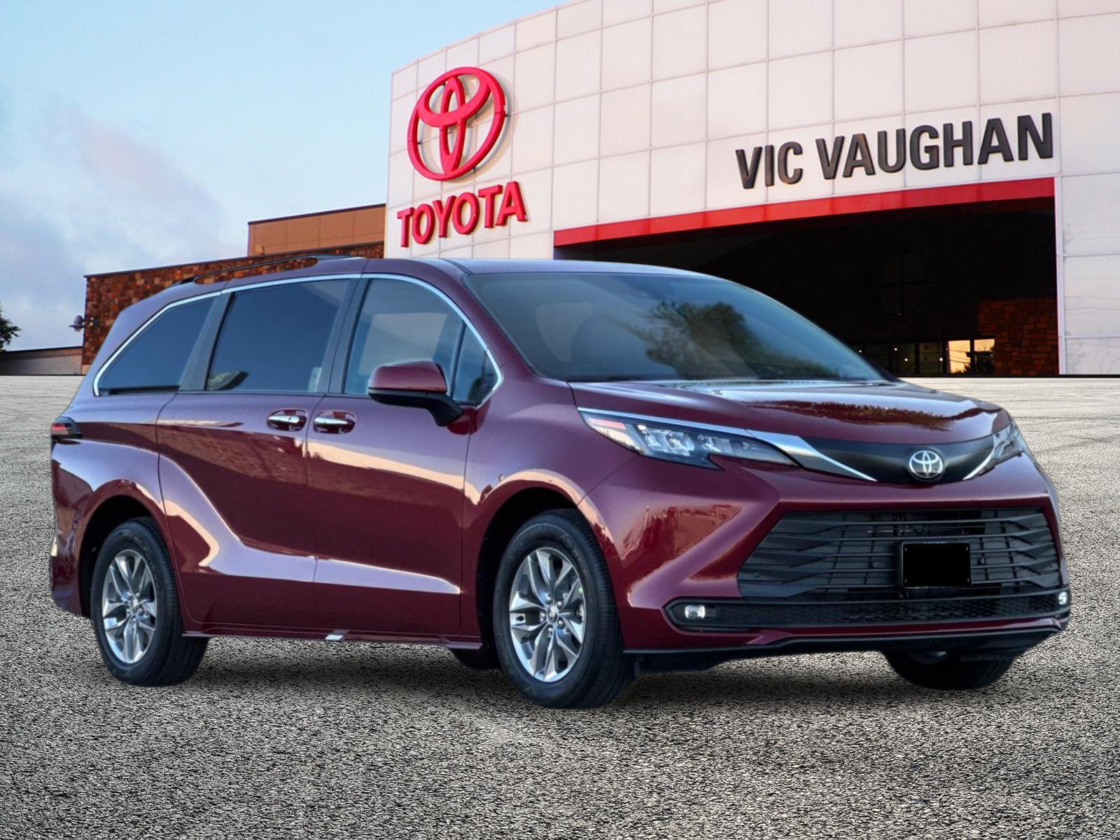 2026 Toyota Sienna XLE 8 Passenger