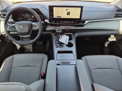 2026 Toyota Sienna XLE