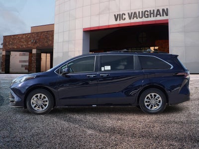 2026 Toyota Sienna XLE