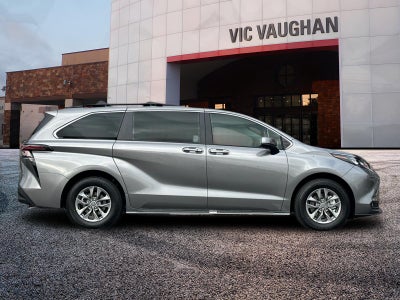 2026 Toyota Sienna XLE