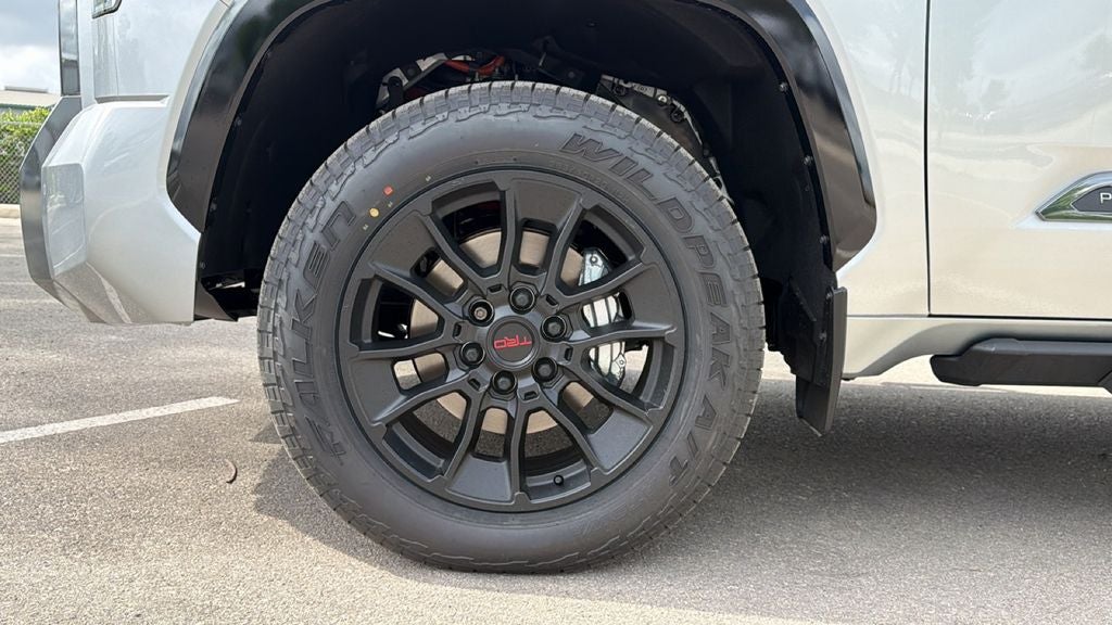2026 Toyota Tundra i-FORCE MAX Platinum i-FORCE MAX
