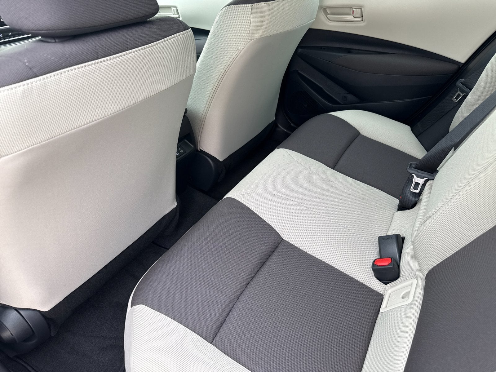 2027 Toyota Corolla LE