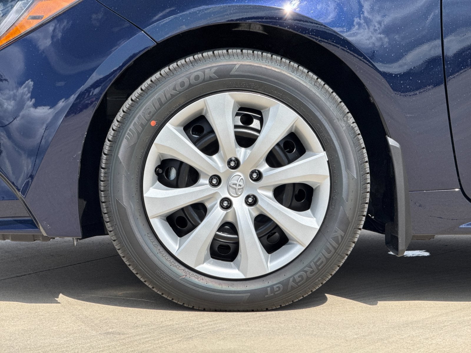 2027 Toyota Corolla LE