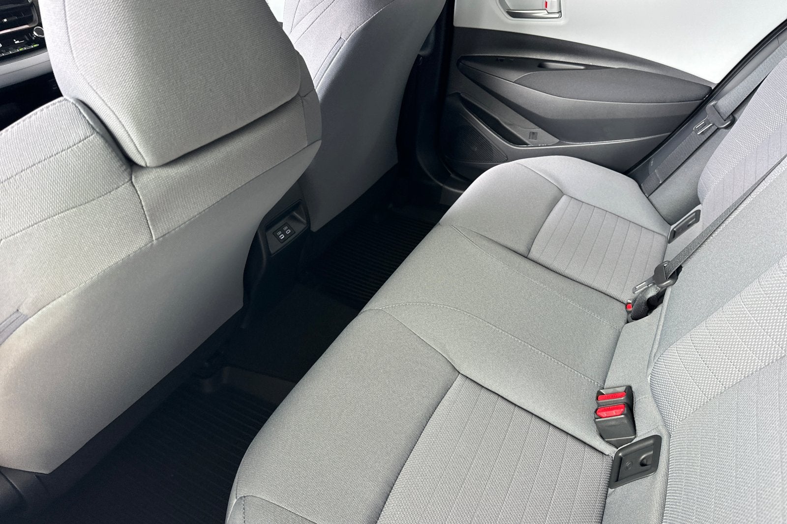 2027 Toyota Corolla SE