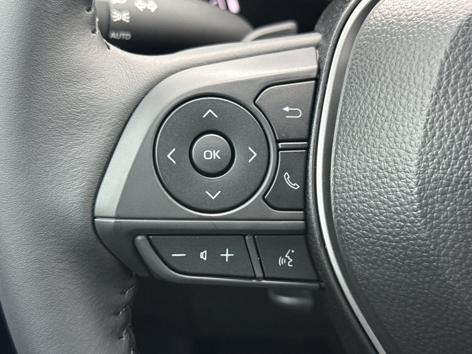 2026 Toyota Corolla Cross Hybrid SE