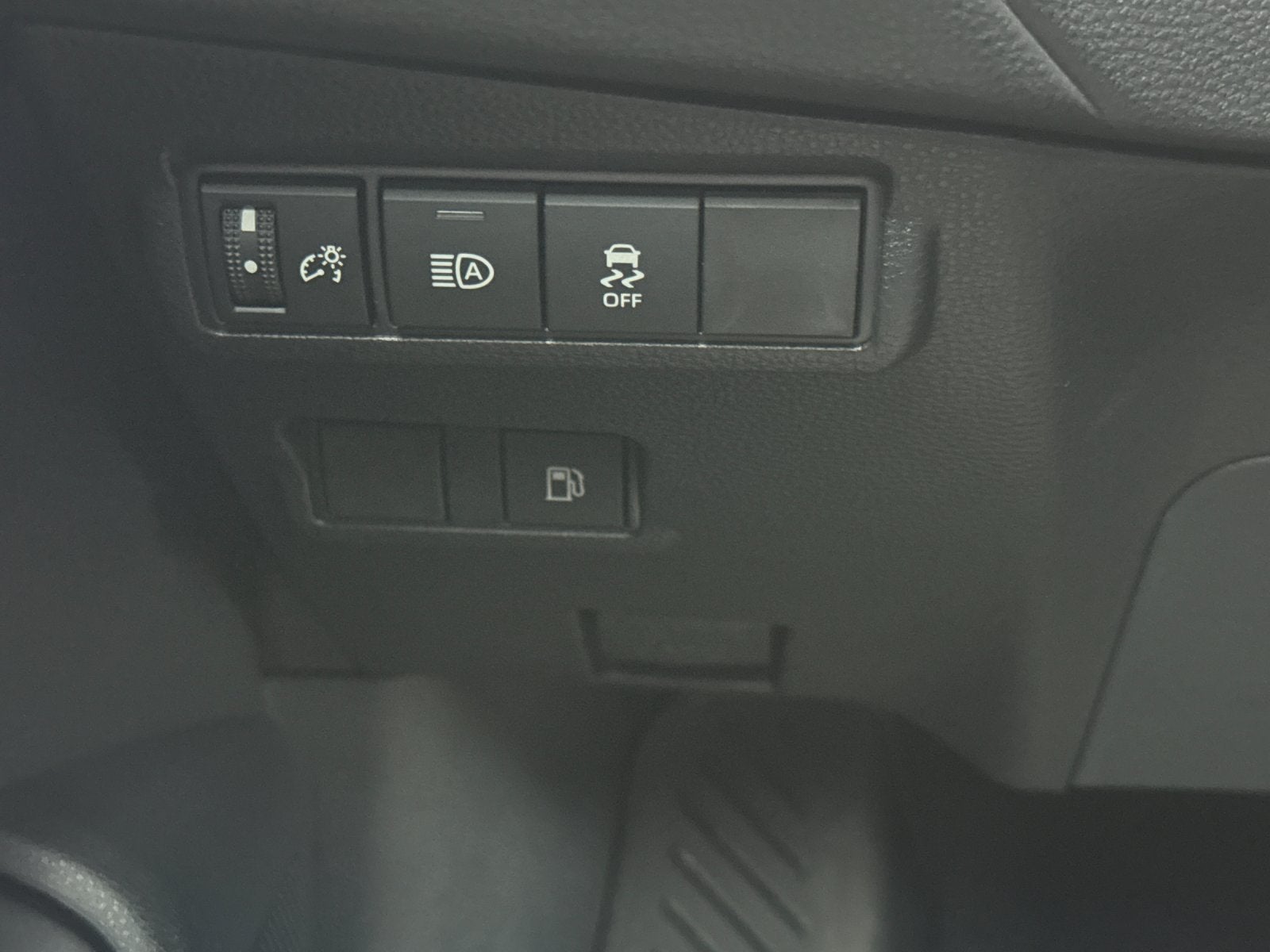 2026 Toyota Corolla Cross Hybrid SE