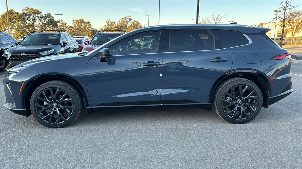 2026 Toyota Toyota Crown Signia Limited