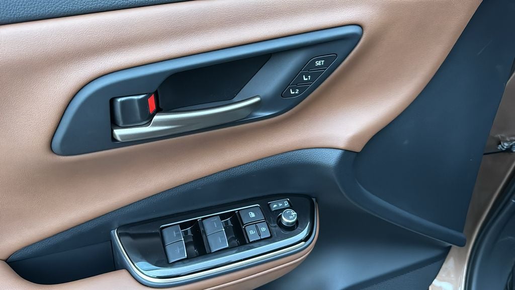 2026 Toyota Toyota Crown Signia Limited
