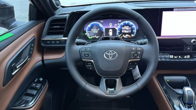 2026 Toyota Toyota Crown Signia Limited
