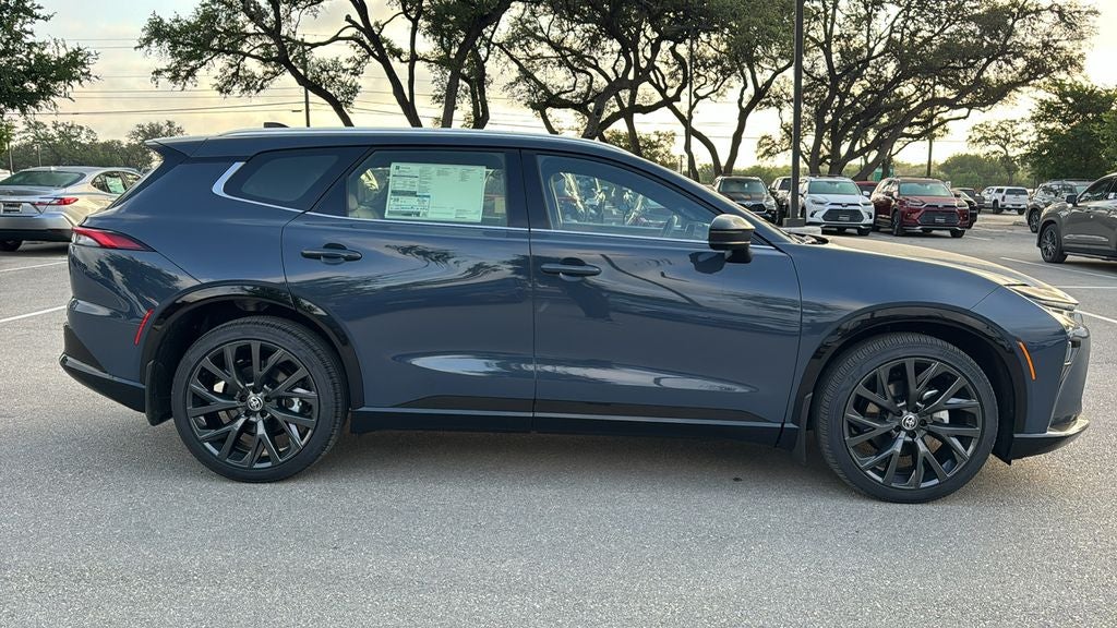 2026 Toyota Toyota Crown Signia Limited