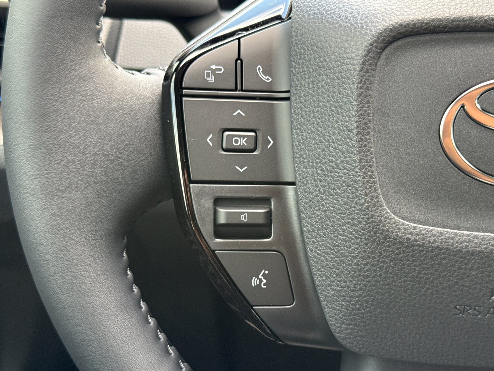 2027 Toyota Prius XLE