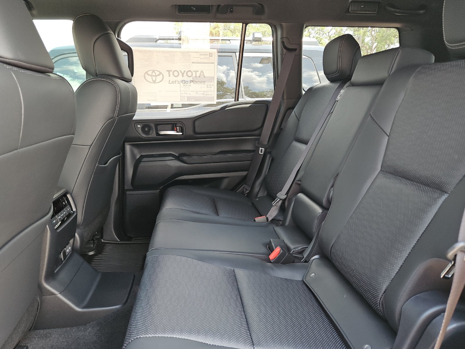 2027 Toyota Land Cruiser Base