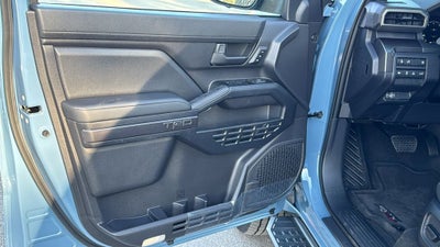 2026 Toyota 4Runner i-FORCE MAX TRD Off-Road Premium i-FORCE MAX