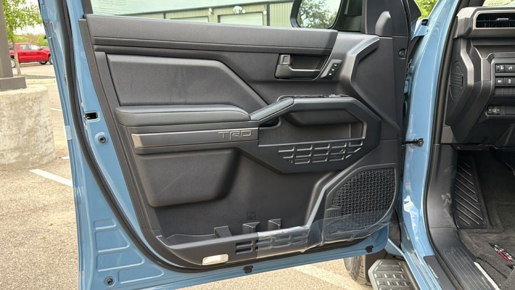 2026 Toyota 4Runner i-FORCE MAX TRD Off-Road Premium i-FORCE MAX