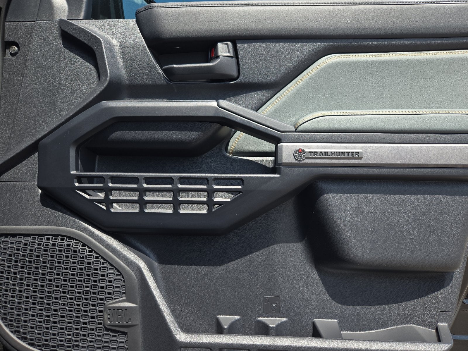 2026 Toyota 4Runner i-FORCE MAX Trailhunter
