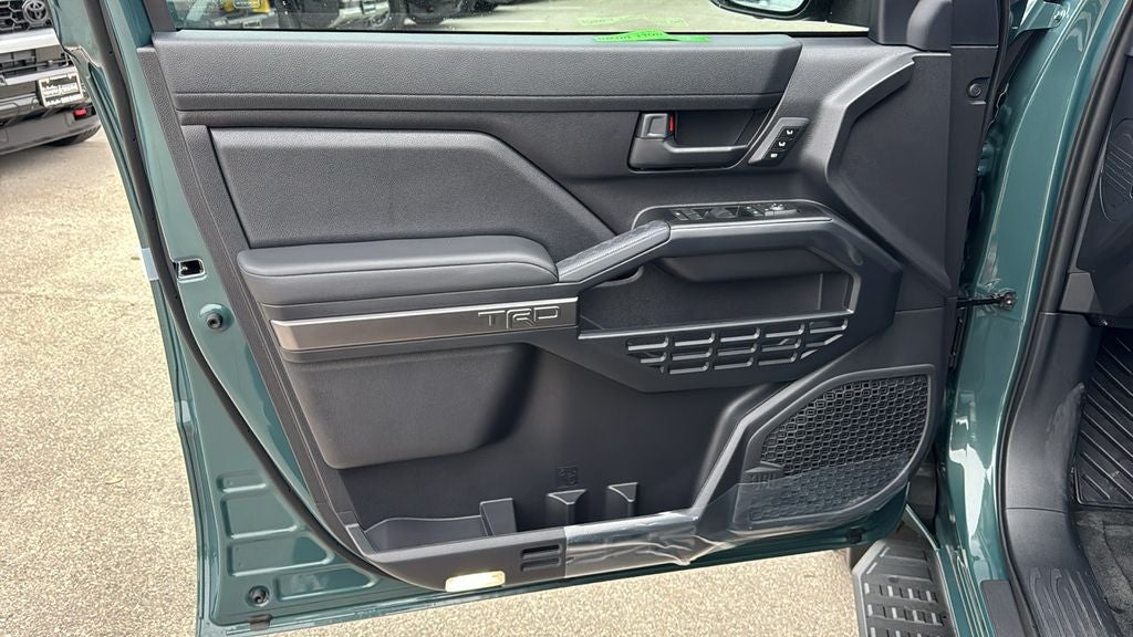 2026 Toyota 4Runner i-FORCE MAX TRD Off-Road Premium i-FORCE MAX