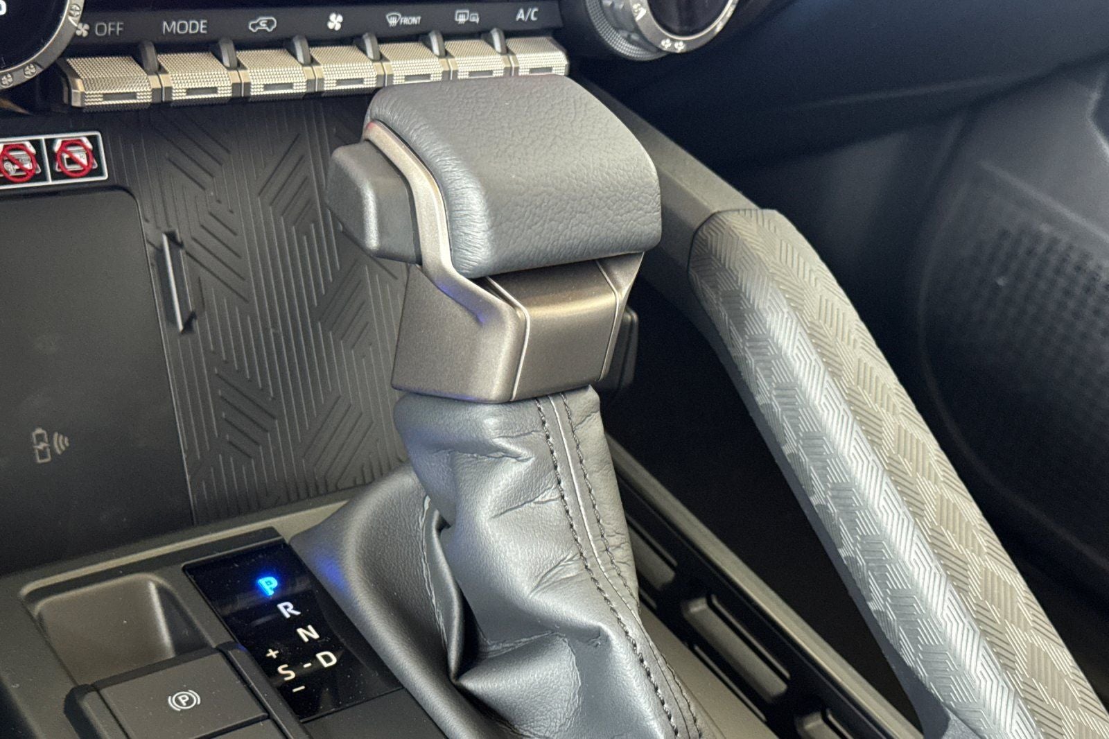 2026 Toyota 4Runner i-FORCE MAX Hybrid Platinum