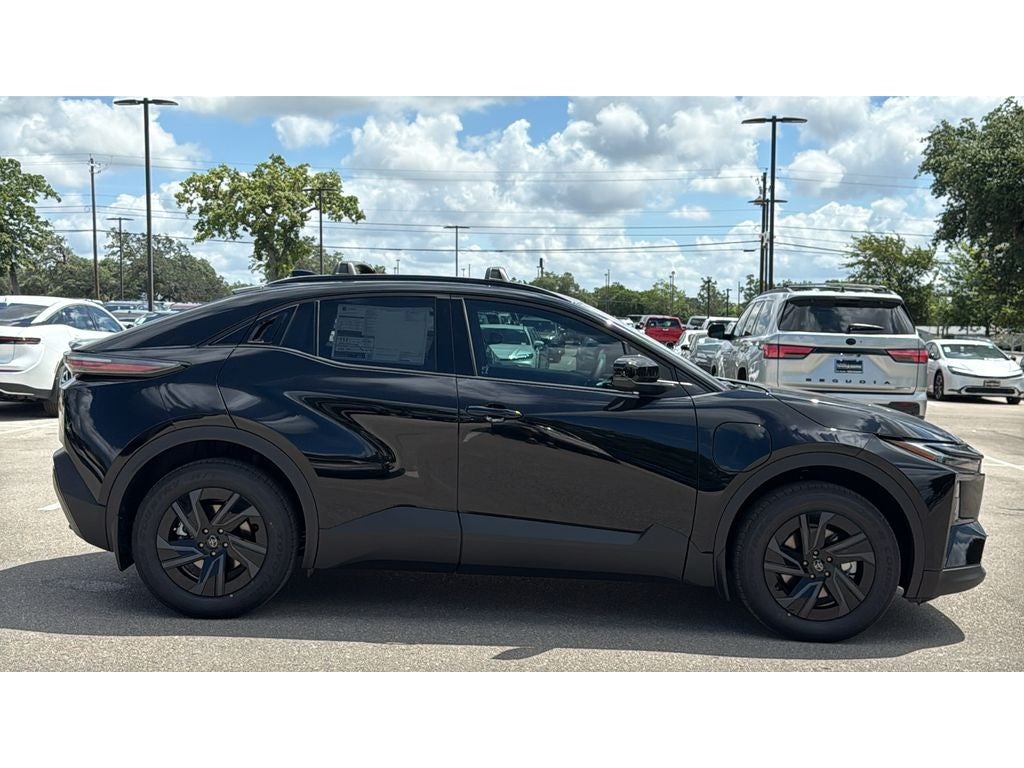 2026 Toyota C-HR SE