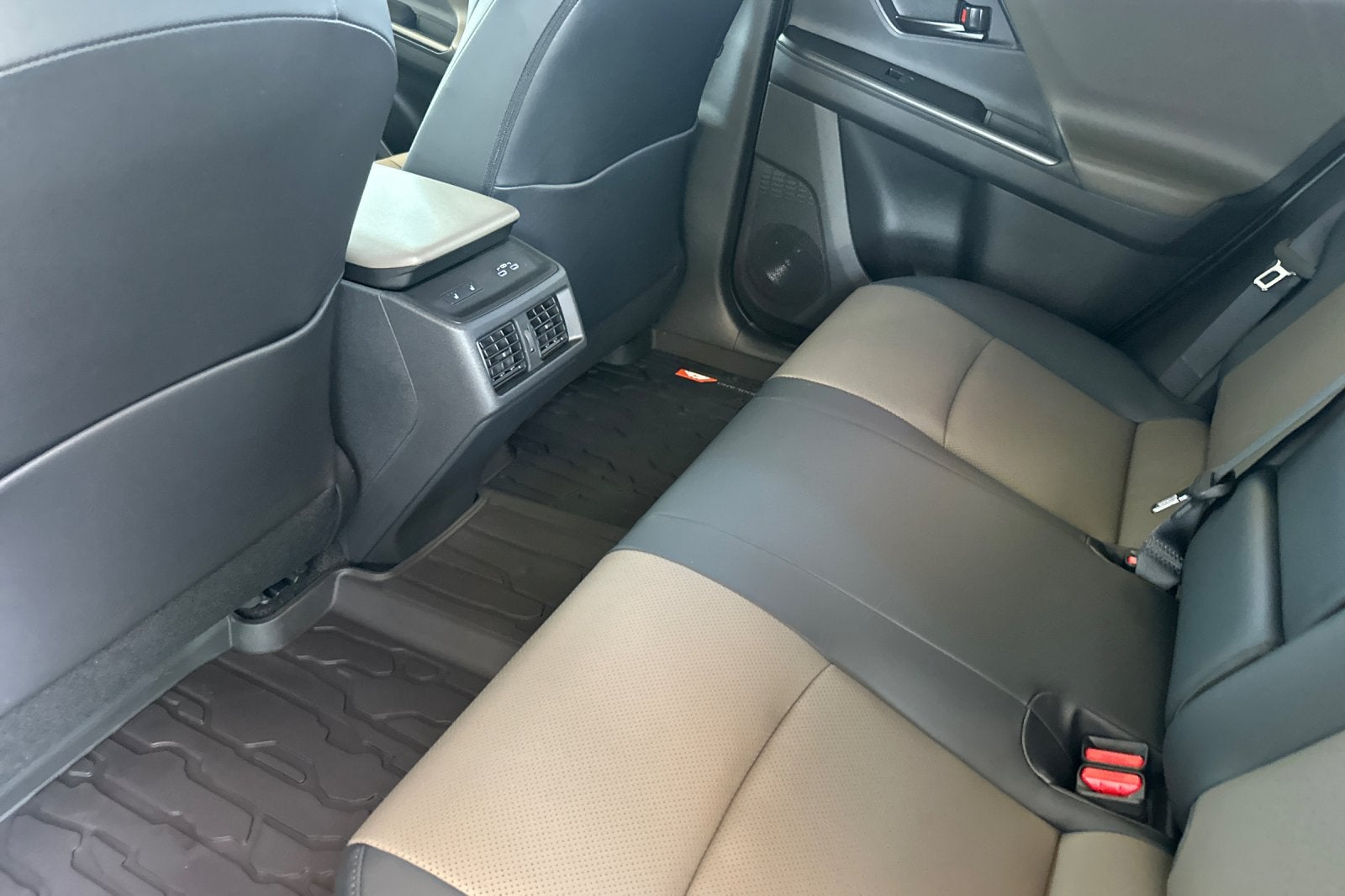 2026 Toyota bZ Woodland bZ Woodland Premium