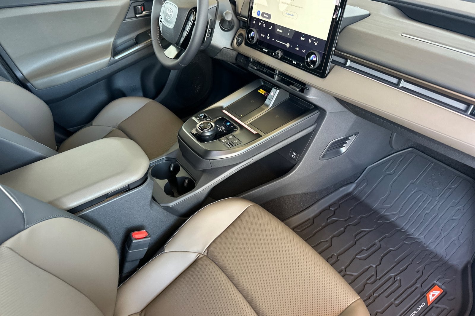 2026 Toyota bZ Woodland bZ Woodland Premium