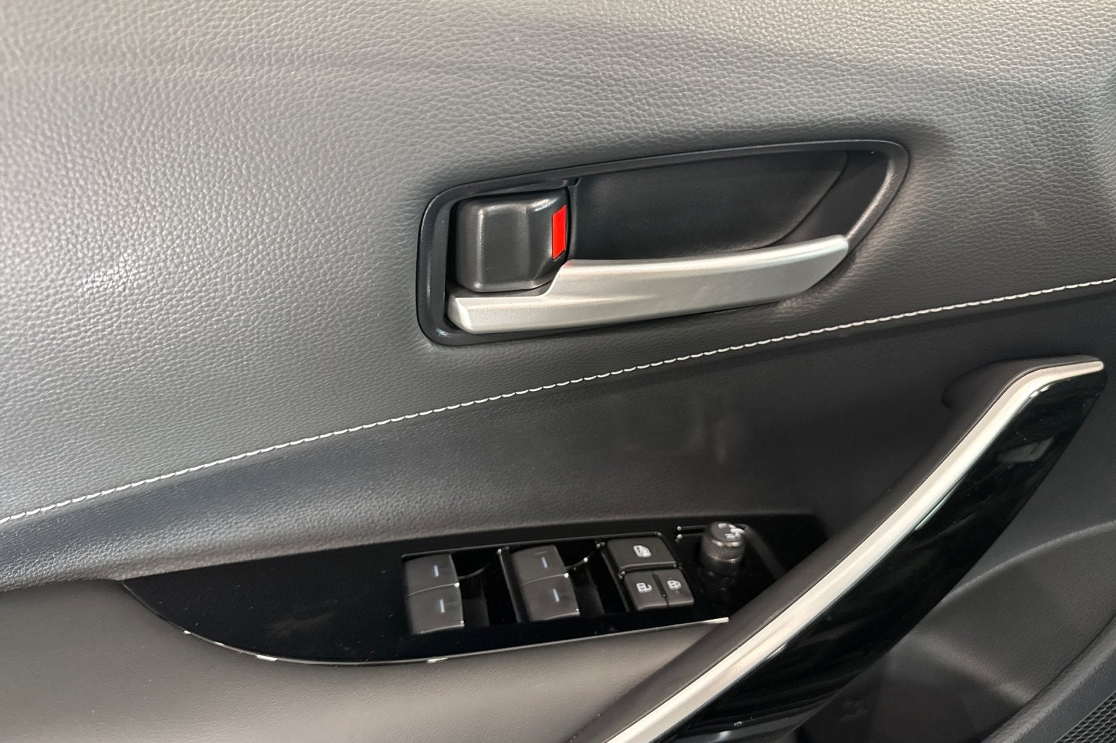 2027 Toyota Corolla Hatchback XSE
