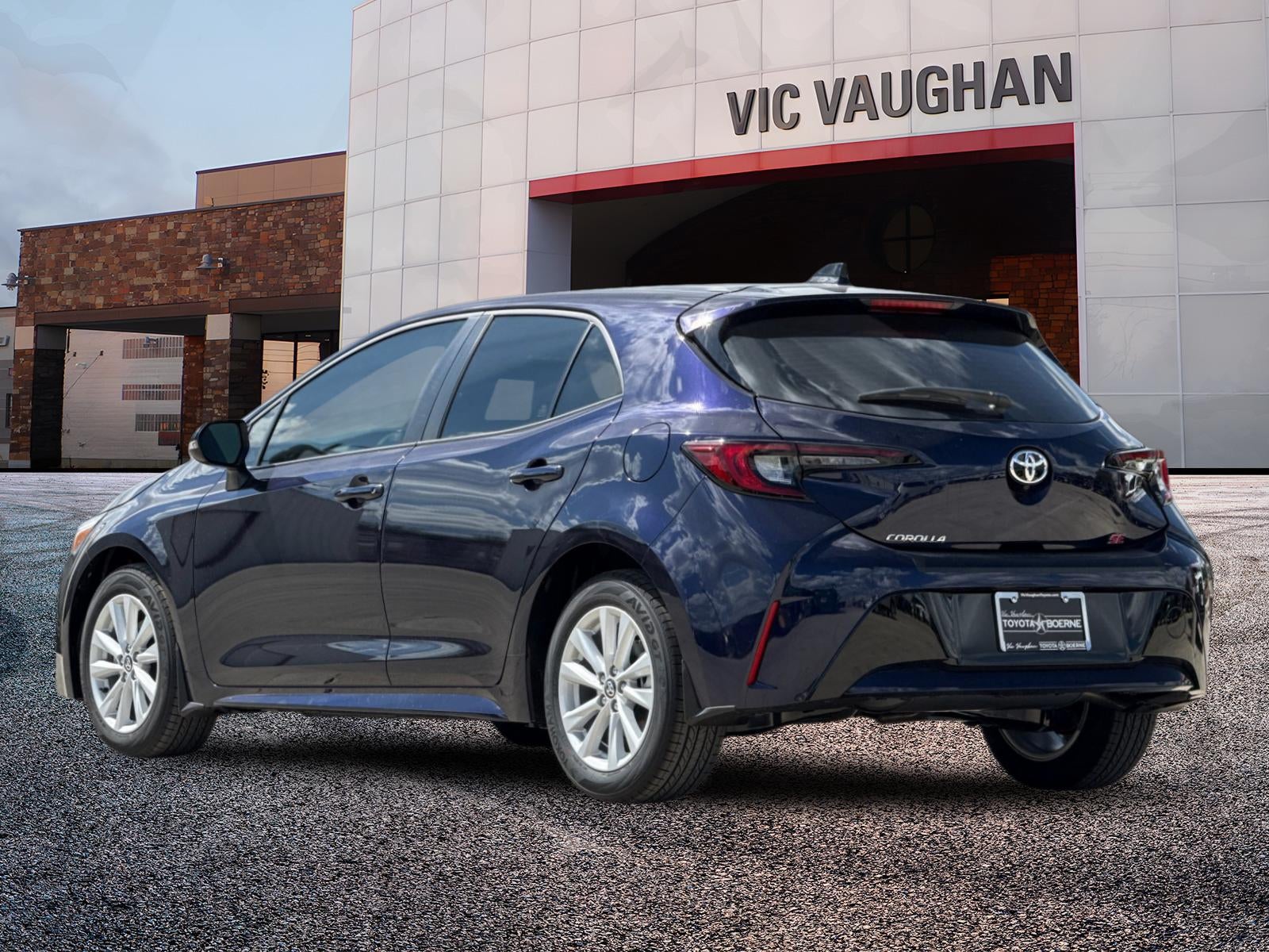 2027 Toyota Corolla Hatchback SE