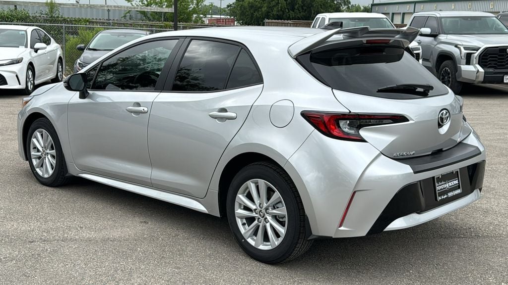 2026 Toyota Corolla Hatchback SE