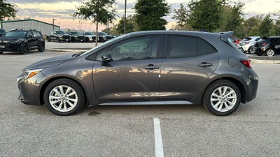 2026 Toyota Corolla Hatchback SE