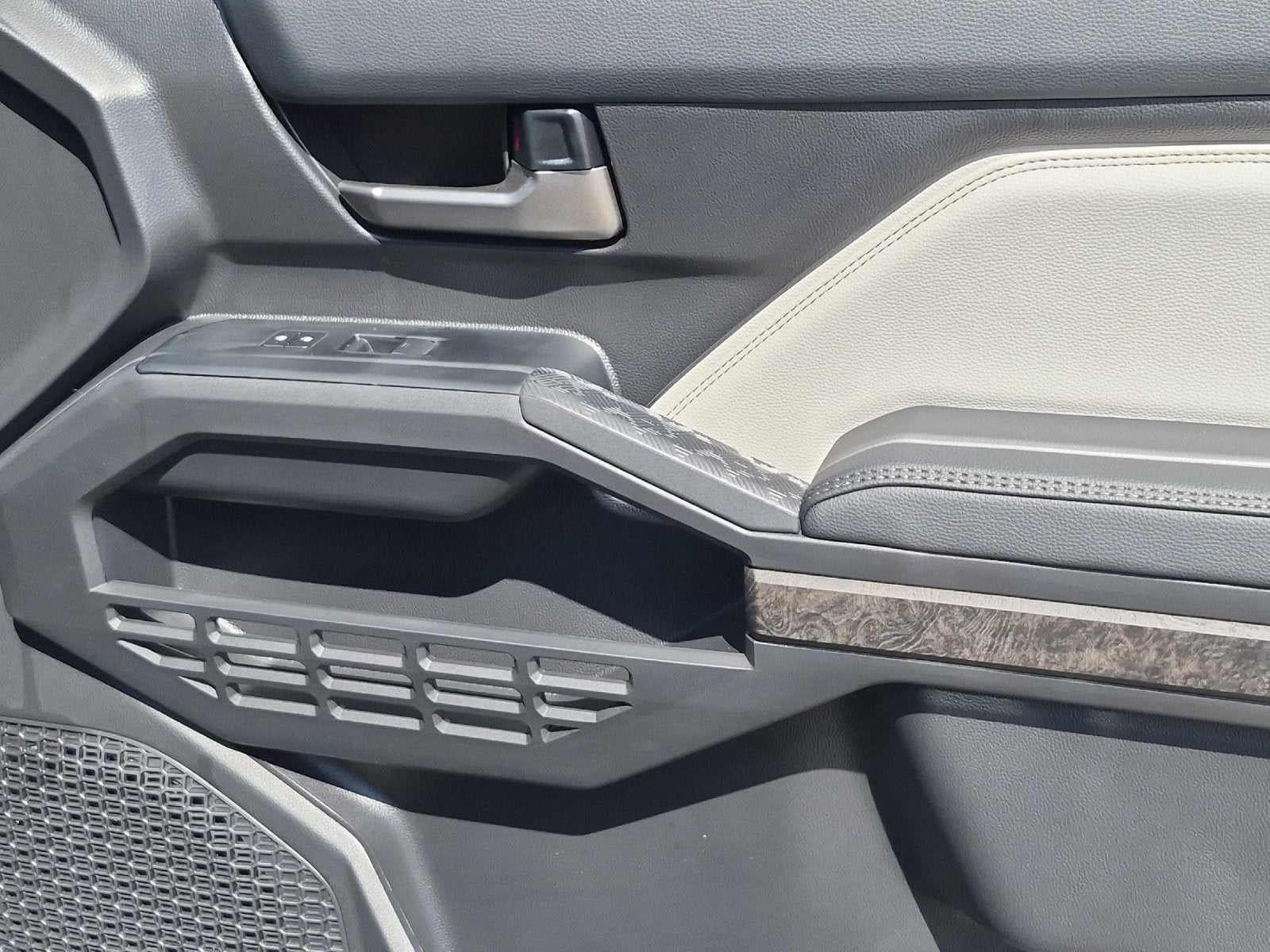 2026 Toyota Tacoma i-FORCE MAX Limited i-FORCE MAX