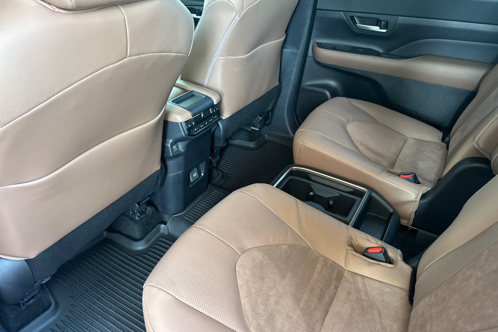 2026 Toyota Grand Highlander Hybrid Hybrid MAX Platinum