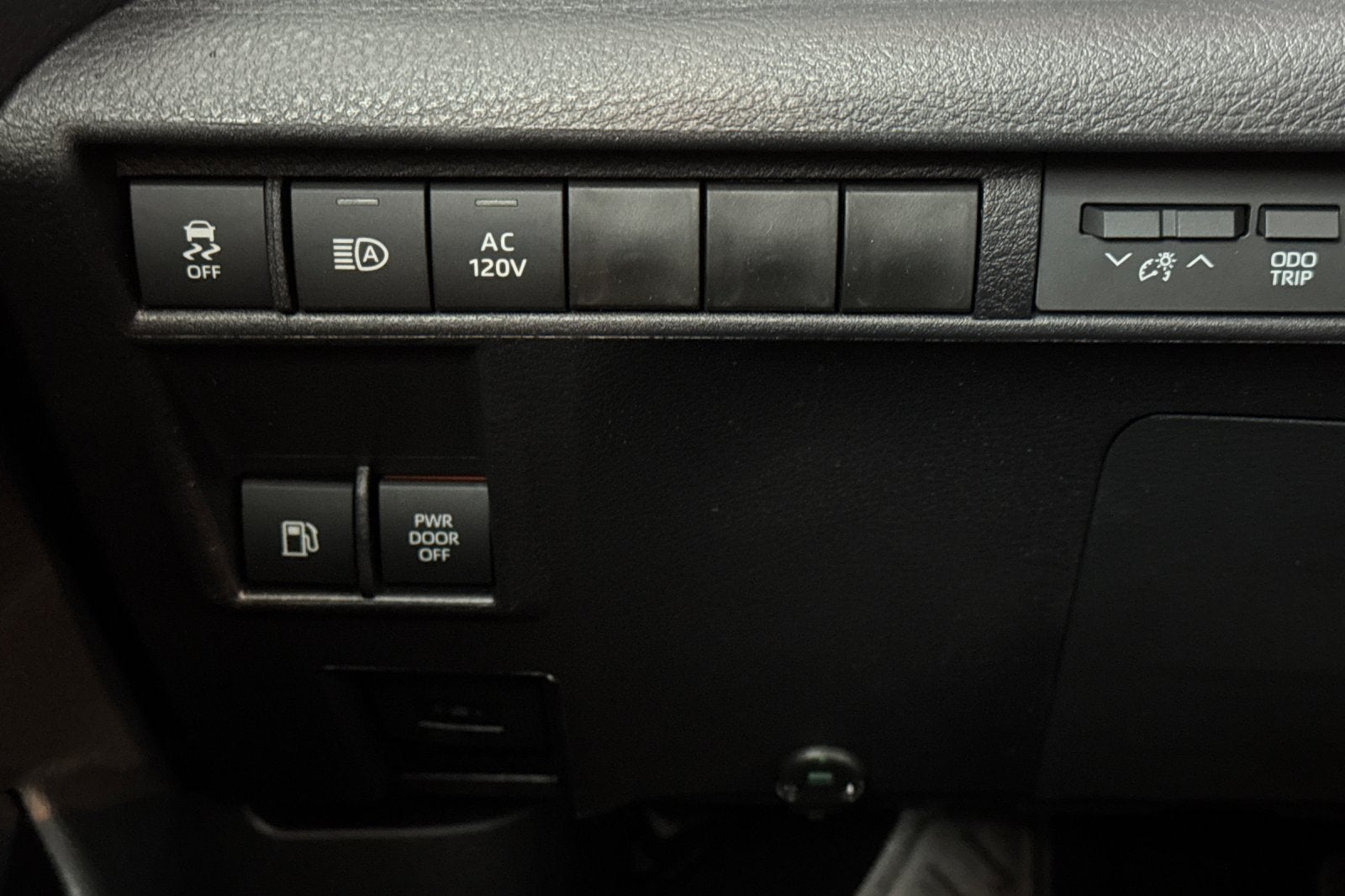 2026 Toyota Sienna Woodland Edition
