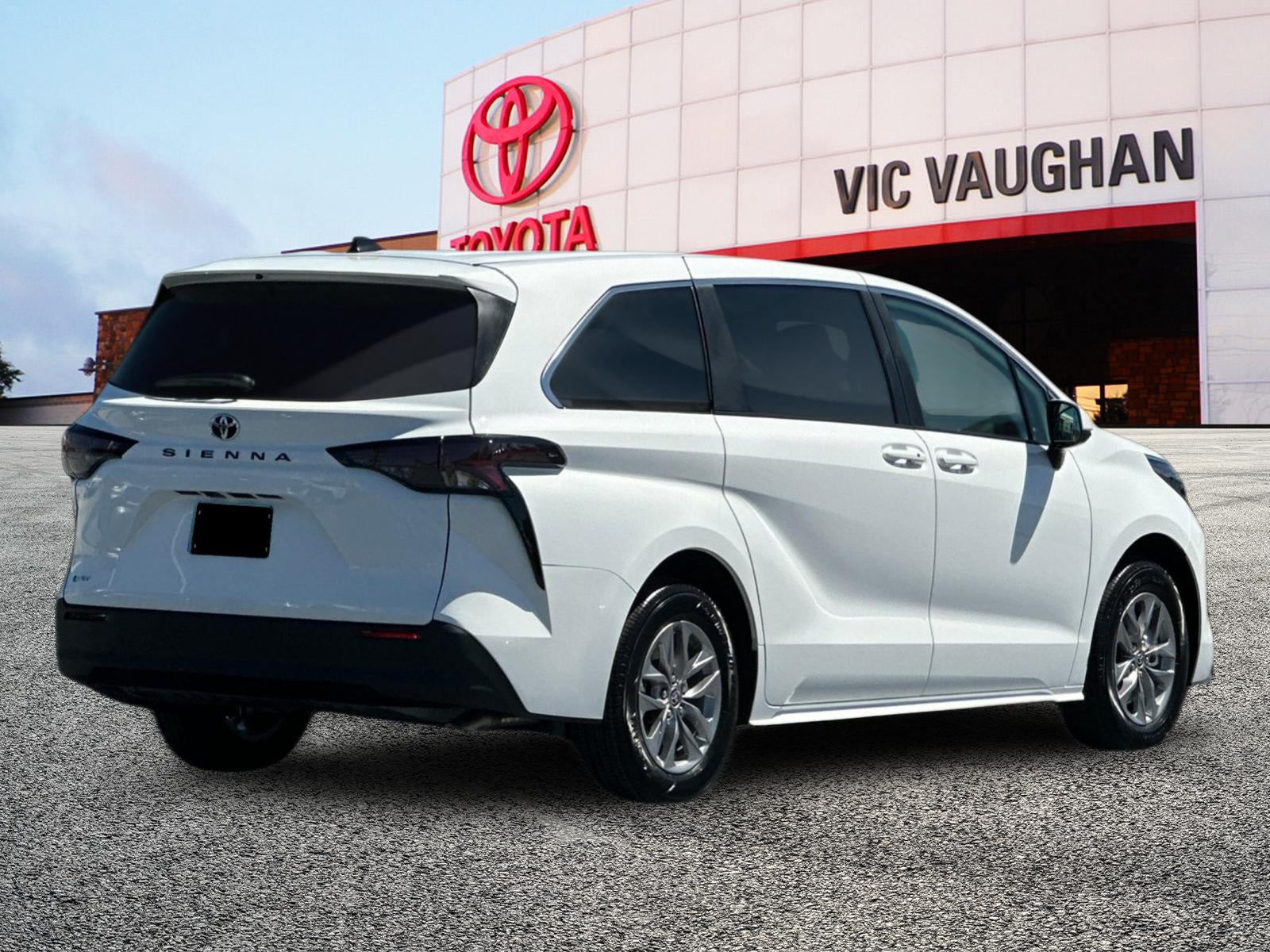 2026 Toyota Sienna LE