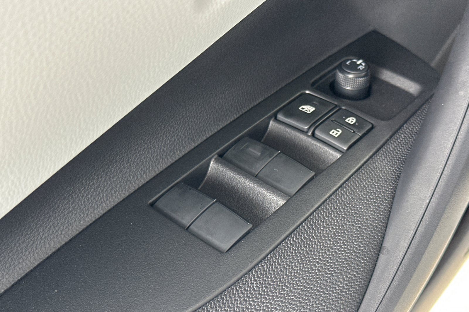 2027 Toyota Corolla SE