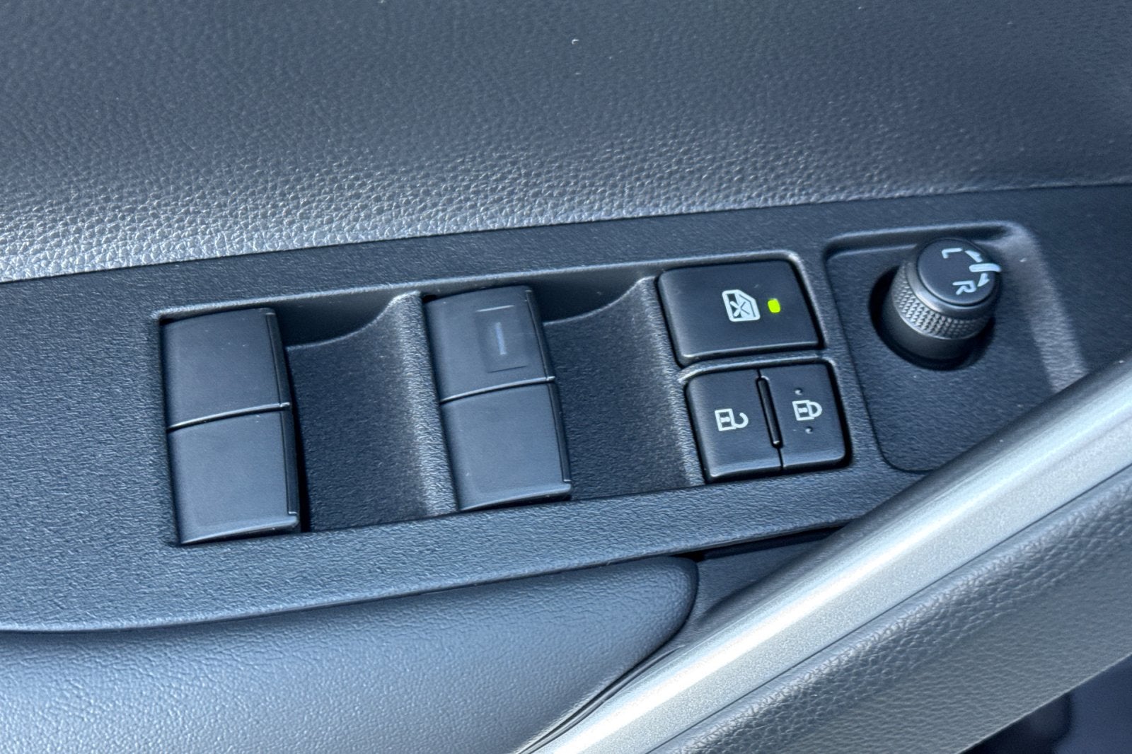 2026 Toyota Corolla Cross Hybrid Hybrid SE