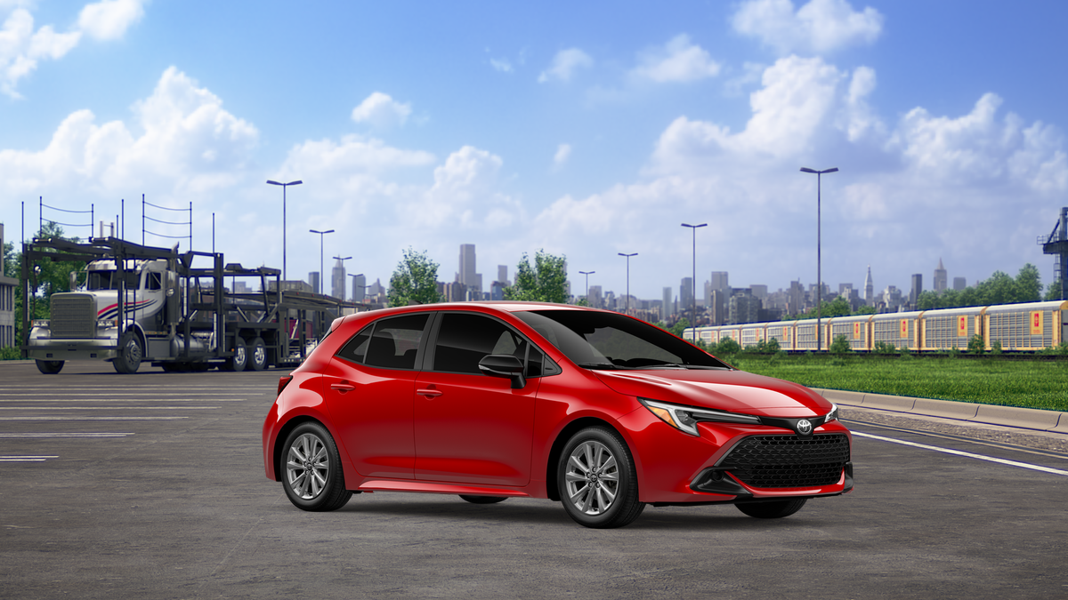 2027 Toyota Corolla Hatchback SE