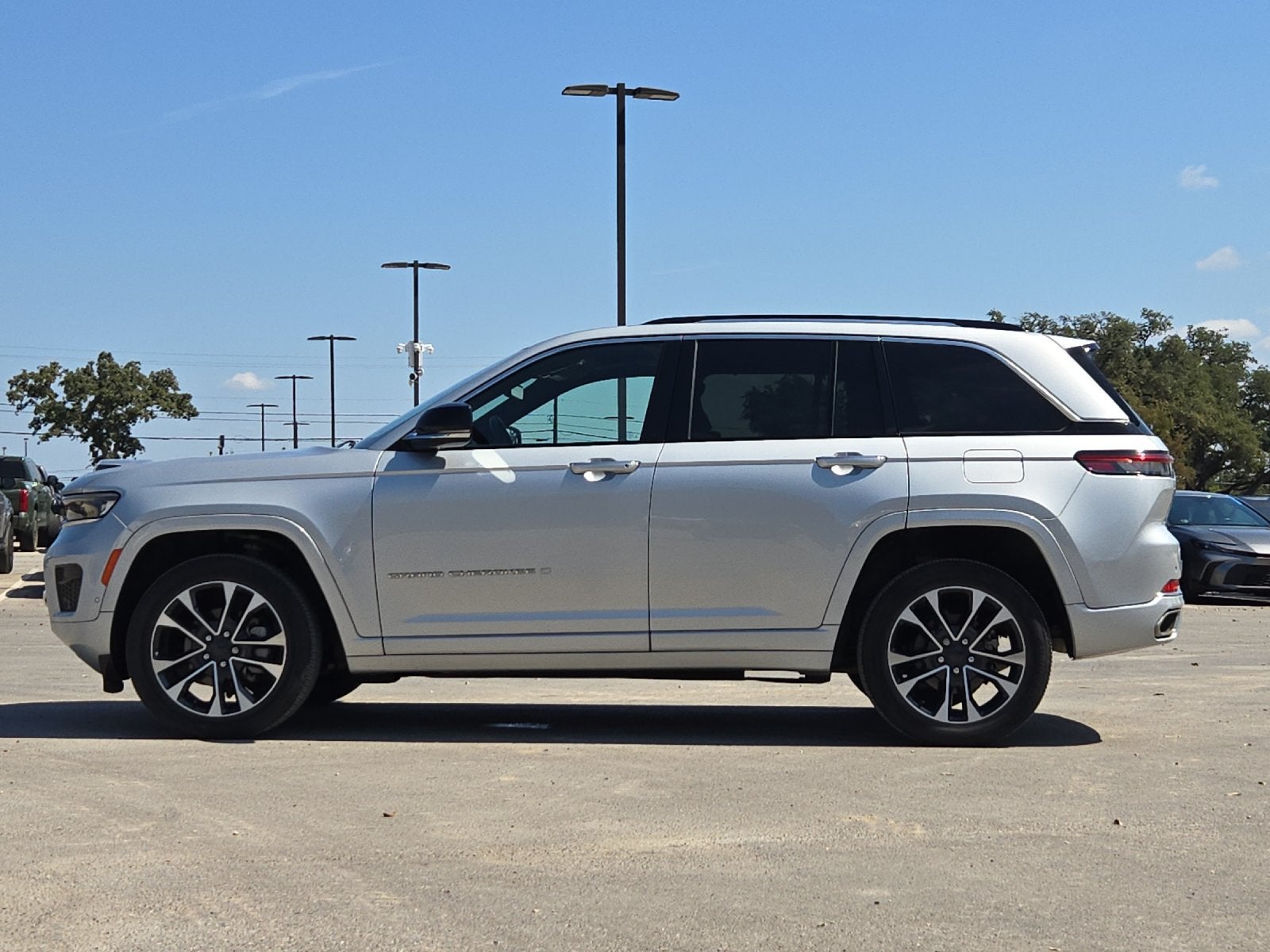 2022 Jeep Grand Cherokee Overland