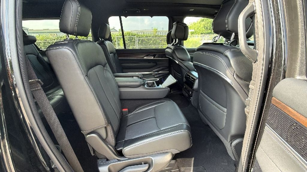 2024 Jeep Grand Wagoneer L Base