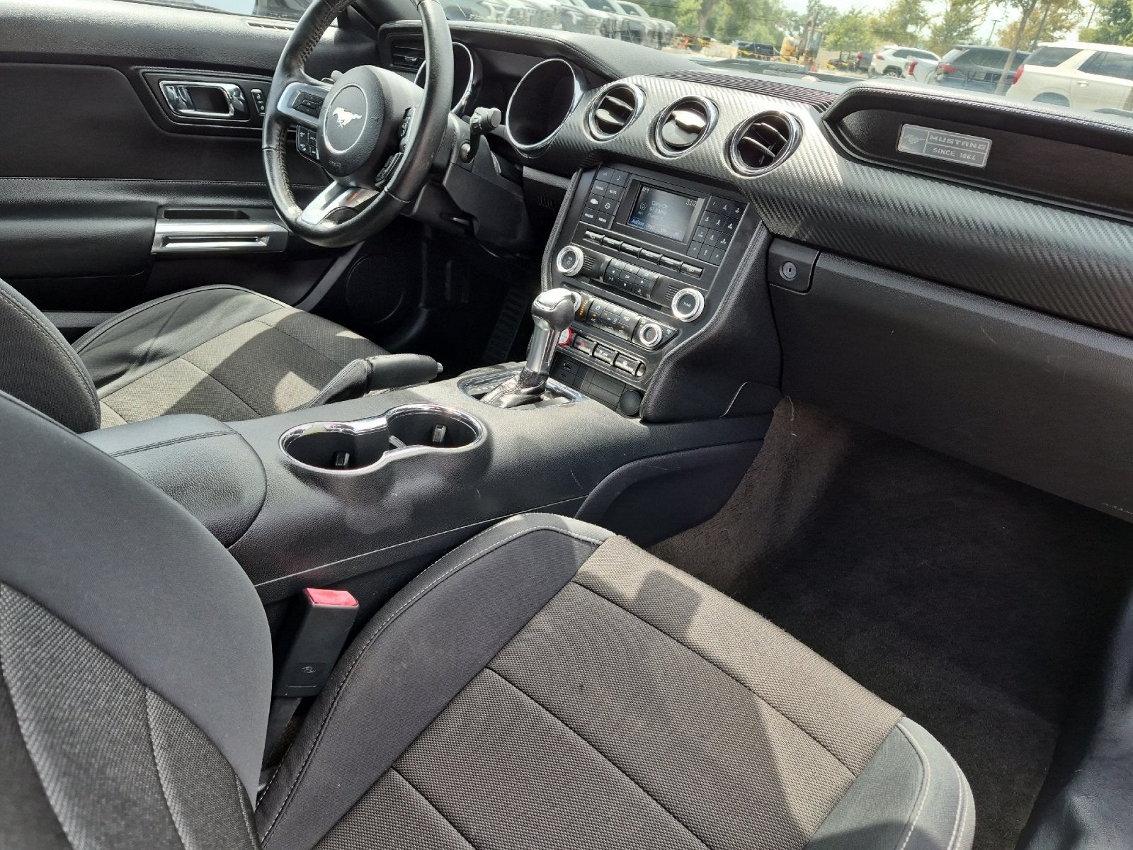 2016 Ford Mustang V6