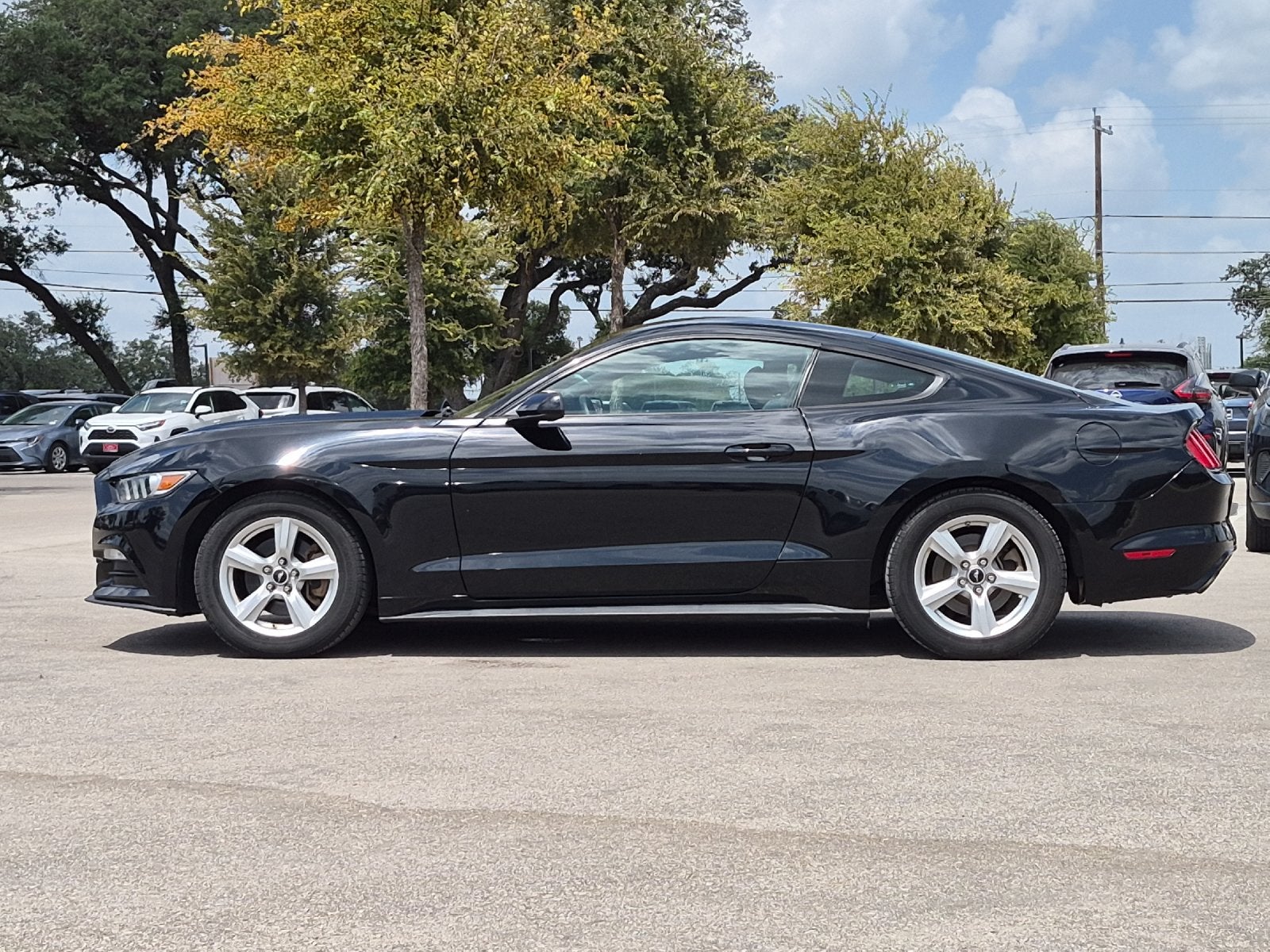 2016 Ford Mustang V6