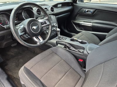2016 Ford Mustang V6
