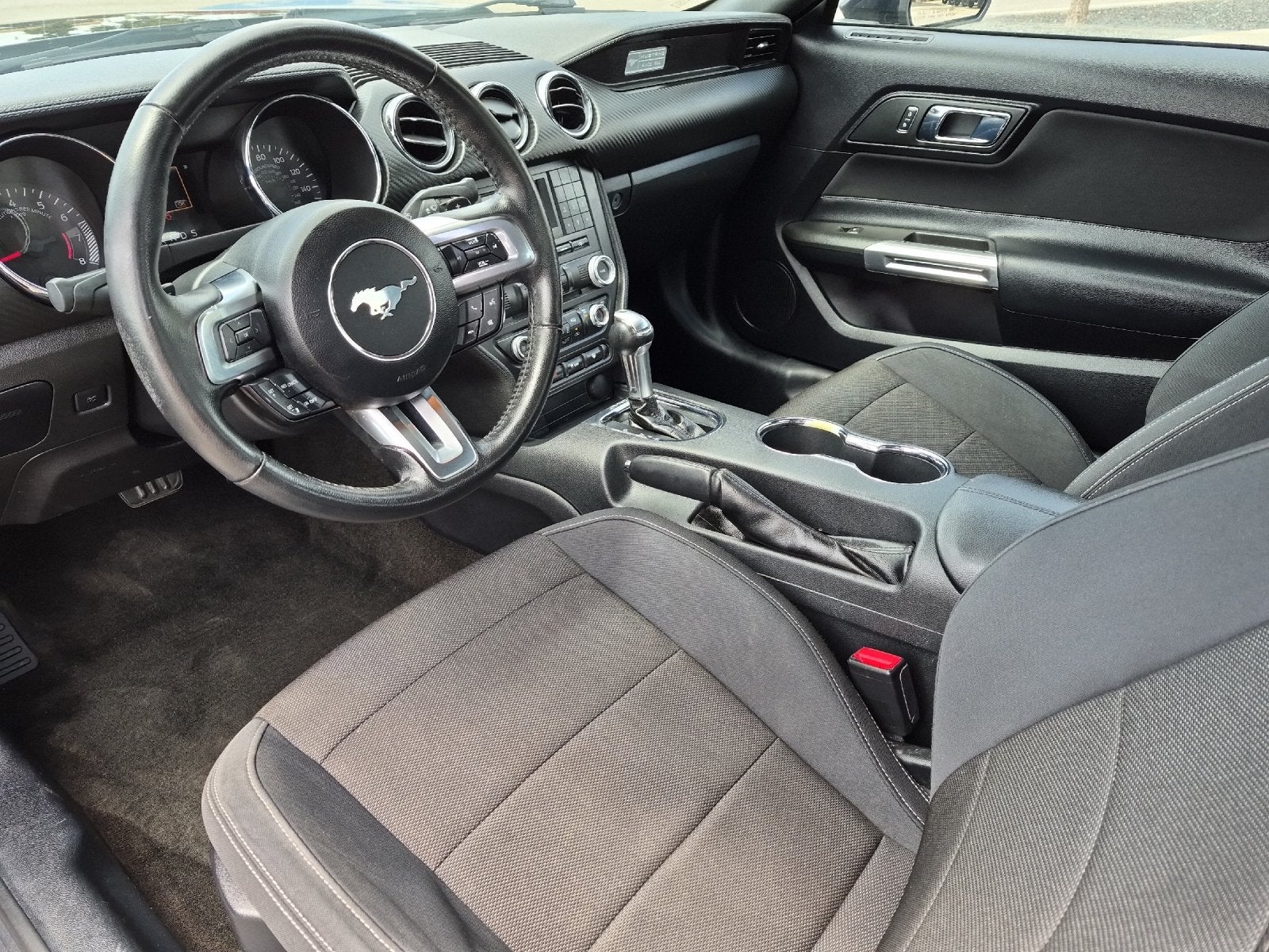 2016 Ford Mustang V6