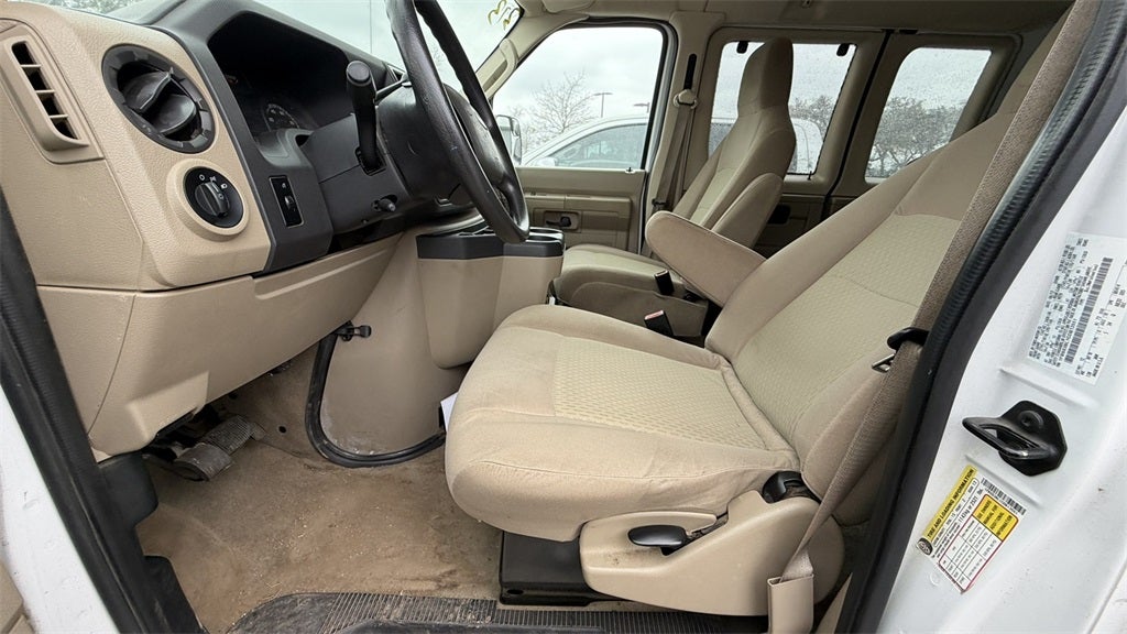 2012 Ford E-350SD XLT