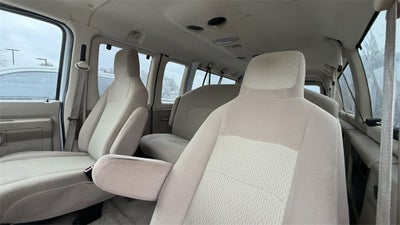 2012 Ford E-350SD XLT