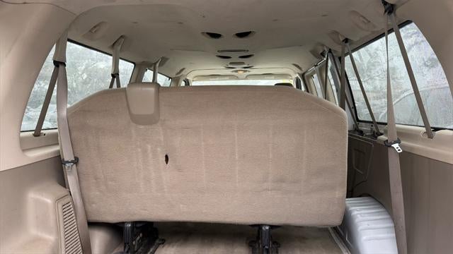 2012 Ford E-350SD XLT